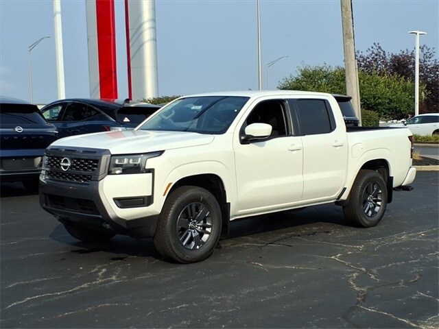 2026 Nissan Frontier SV photo 2