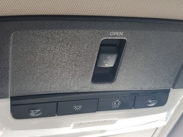2022 Nissan Altima SR - Photo 31