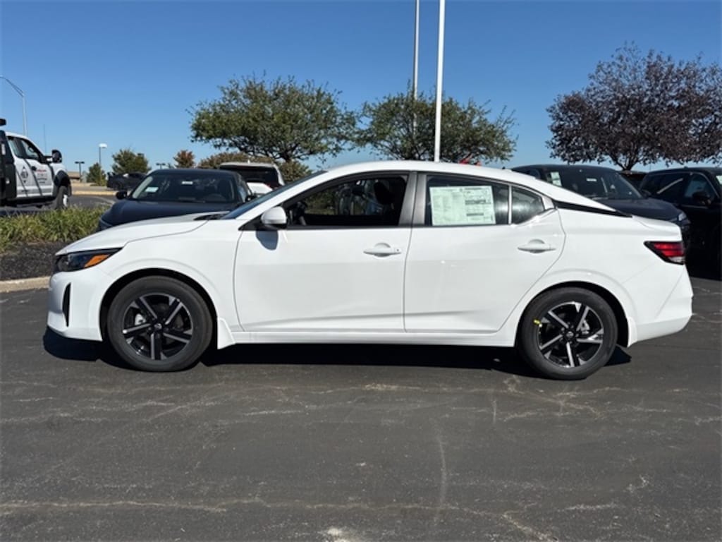 New 2025 Nissan Sentra SV Sedan