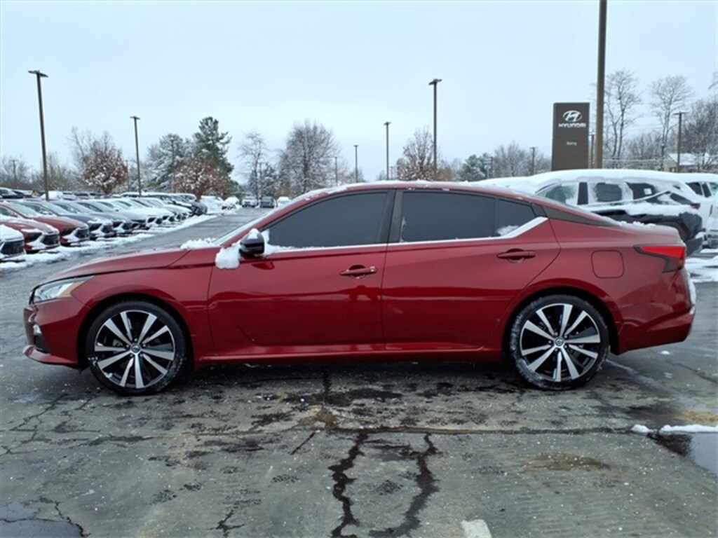 Used 2021 Nissan Altima 2.5 SR Sedan