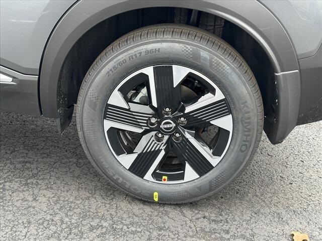 2025 Nissan Kicks SV photo 4