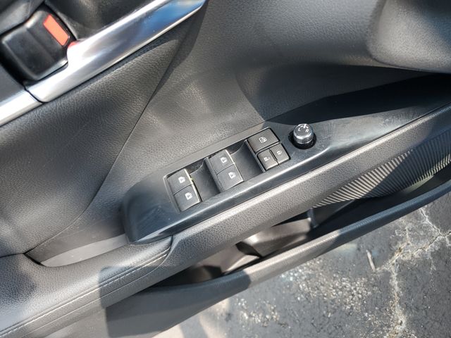 2019 Toyota Camry XSE - Photo 21