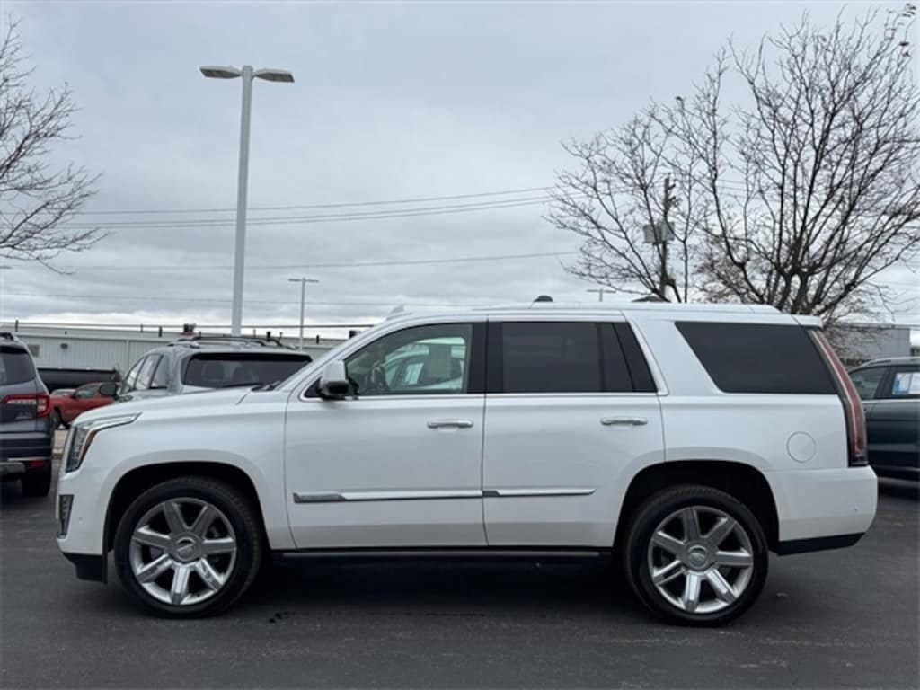 Used 2019 Cadillac Escalade Premium Luxury SUV