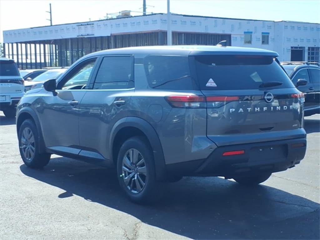 New 2025 Nissan Pathfinder S SUV
