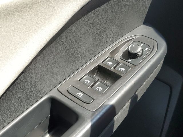 2025 Volkswagen Taos SE - Photo 30