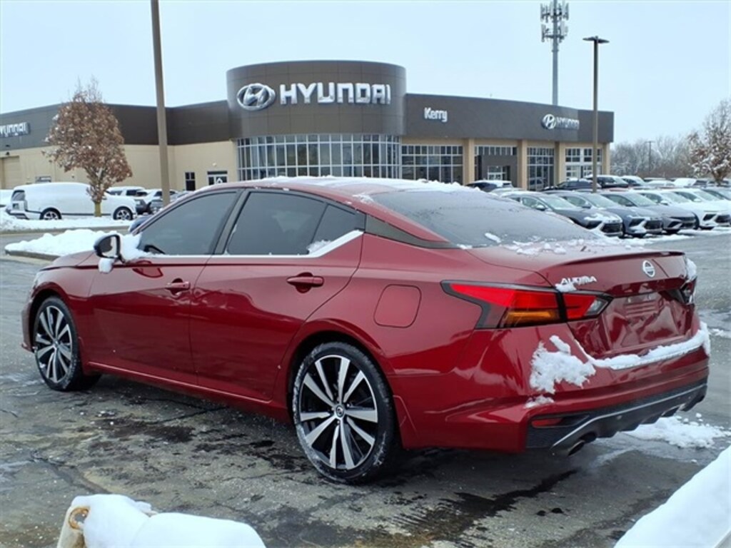 Used 2021 Nissan Altima 2.5 SR Sedan