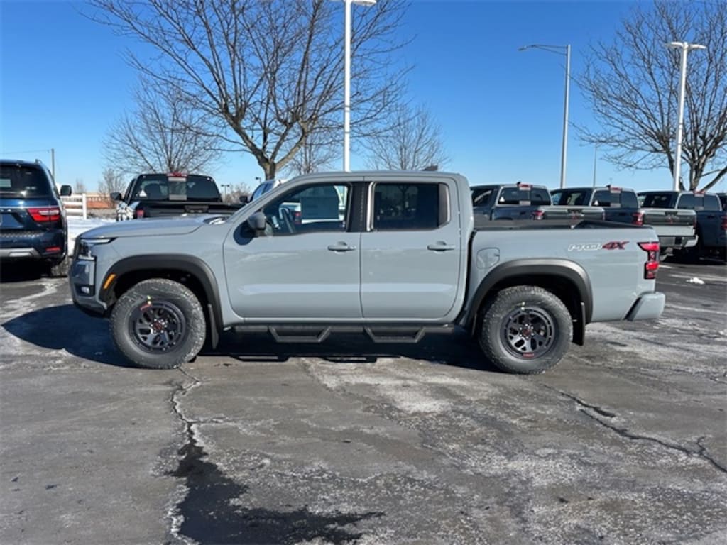 New 2025 Nissan Frontier PRO-4X Truck