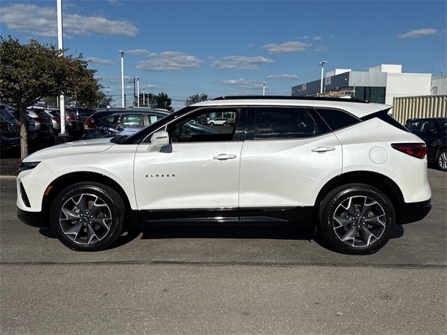 2020 Chevrolet Blazer RS photo 2