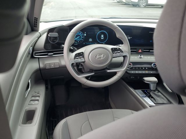 2024 Hyundai Elantra SEL - Photo 11