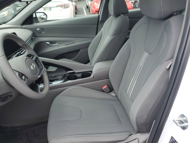 2024 Hyundai Elantra SEL - Photo 16