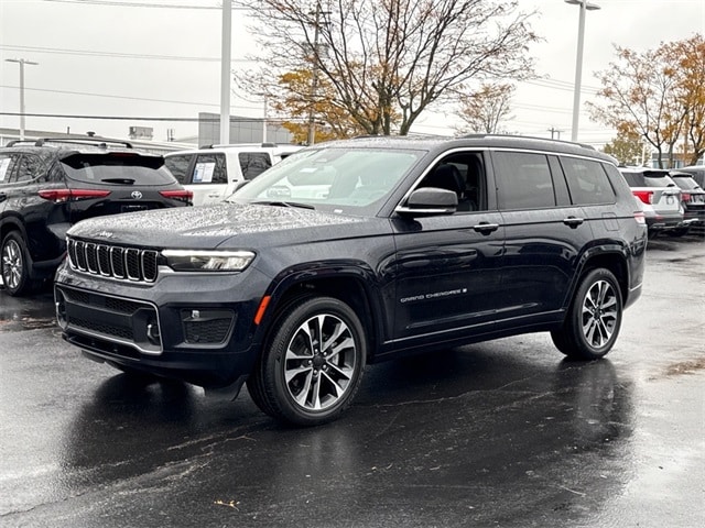 2023 Jeep Grand Cherokee L Overland's photo
