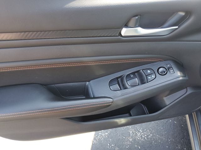 2022 Nissan Altima SR - Photo 20