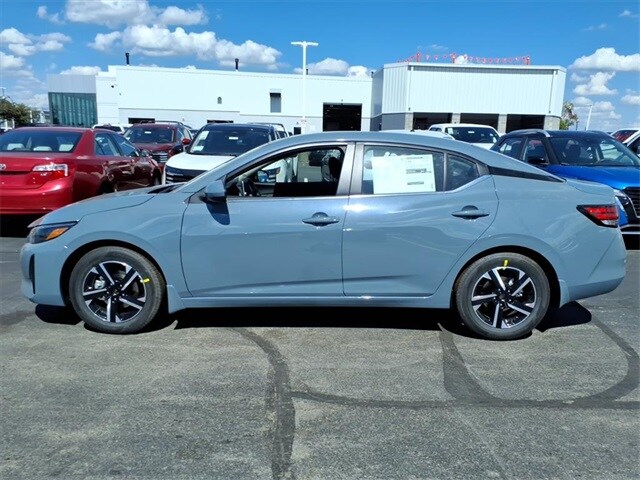 2025 Nissan Sentra SV photo 3