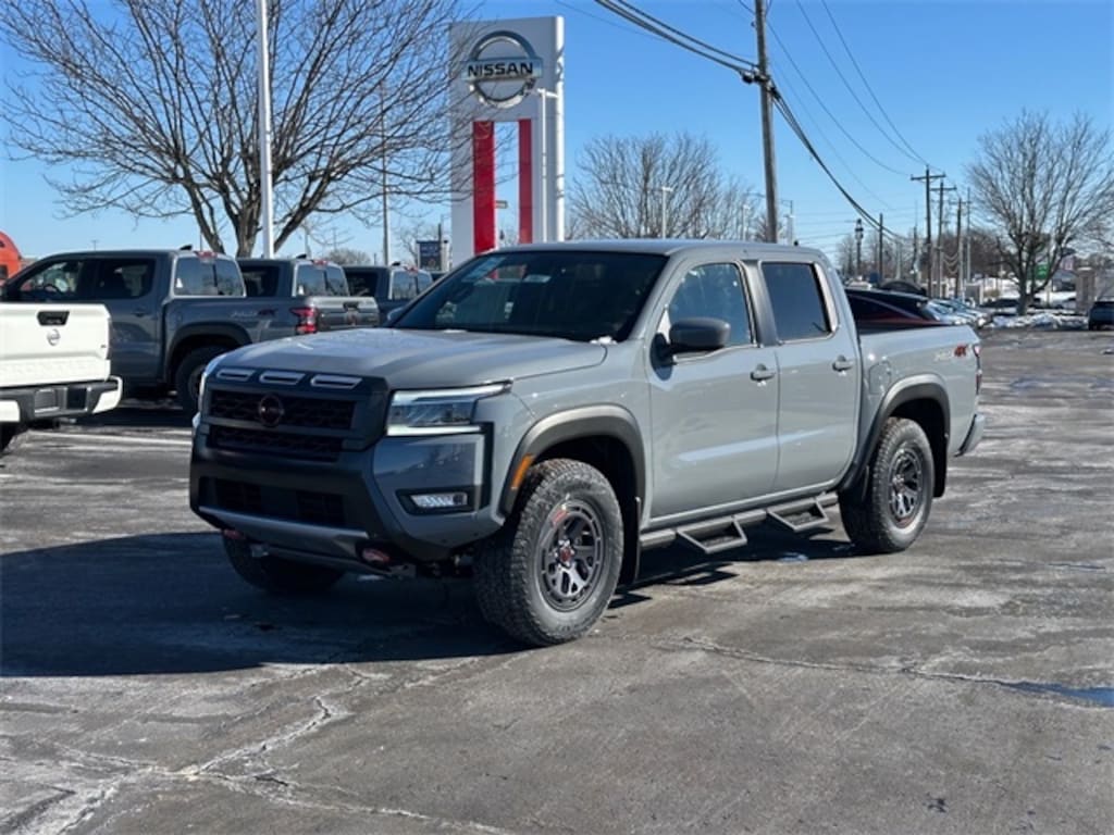 New 2025 Nissan Frontier PRO-4X Truck