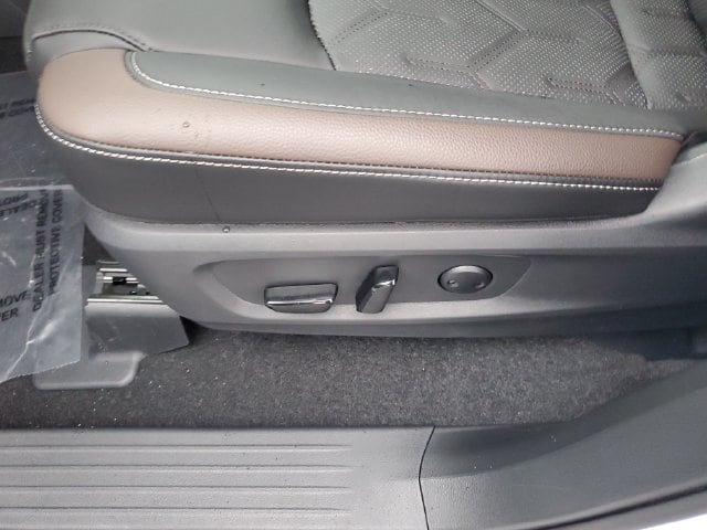 2026 Nissan Pathfinder Platinum - Photo 21