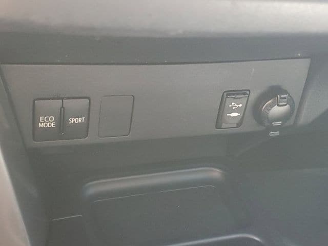 2016 Toyota RAV4 LE - Photo 29