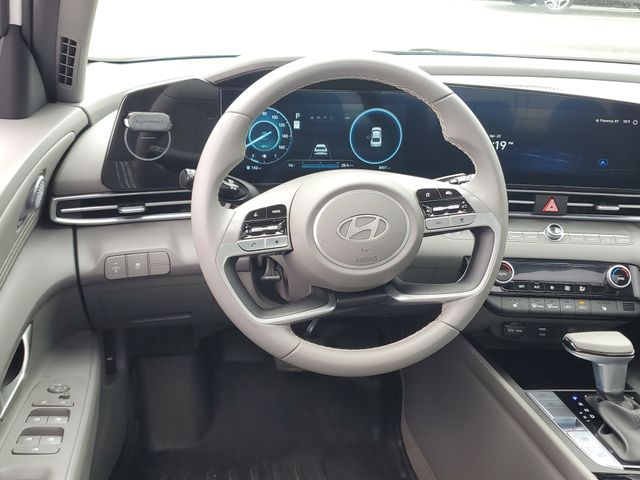 2024 Hyundai Elantra SEL - Photo 10
