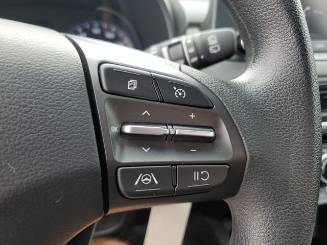 2023 Hyundai Kona SE - Photo 23