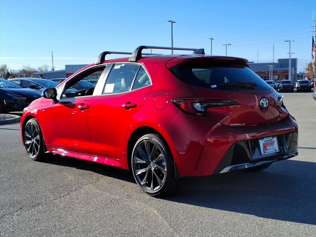 2026 Toyota Corolla XSE photo 4