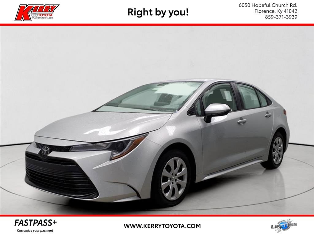 2024 Toyota Corolla LE's photo