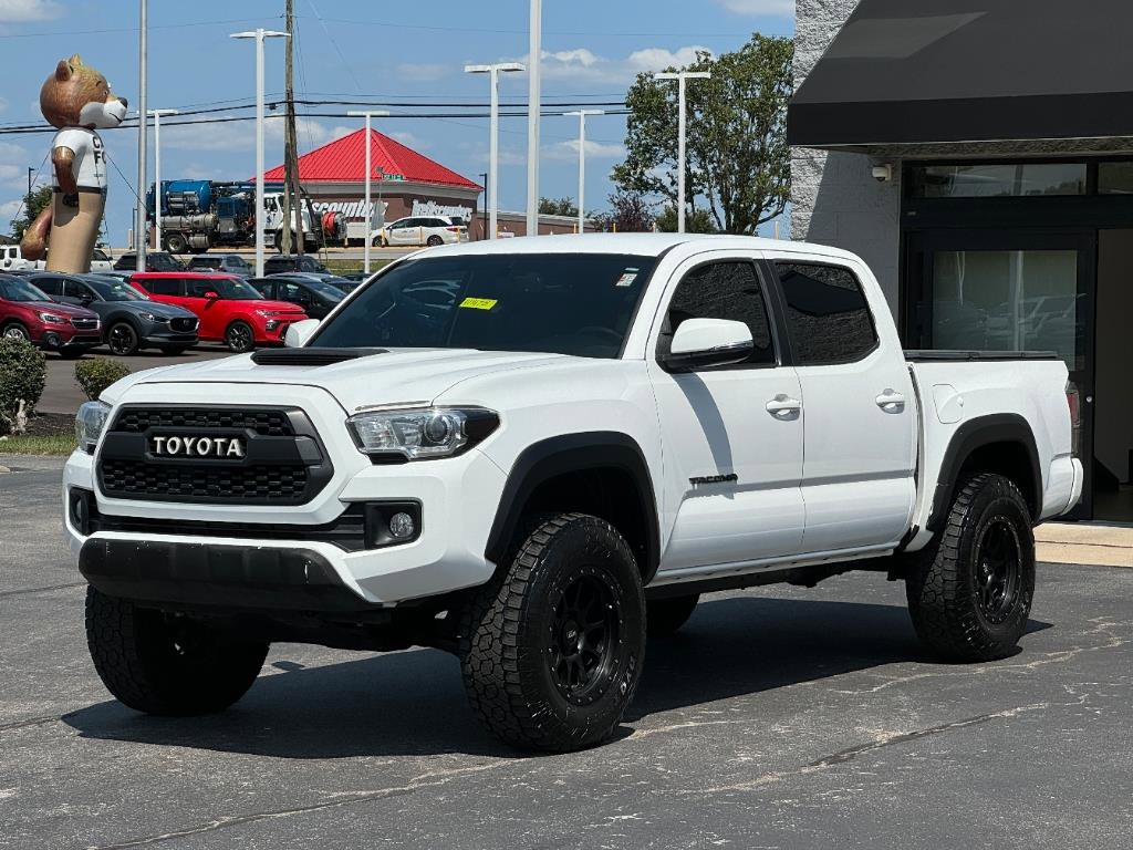 Used 2016 Toyota Tacoma TRD Sport with VIN 3TMAZ5CN1GM013880 for sale in Florence, KY