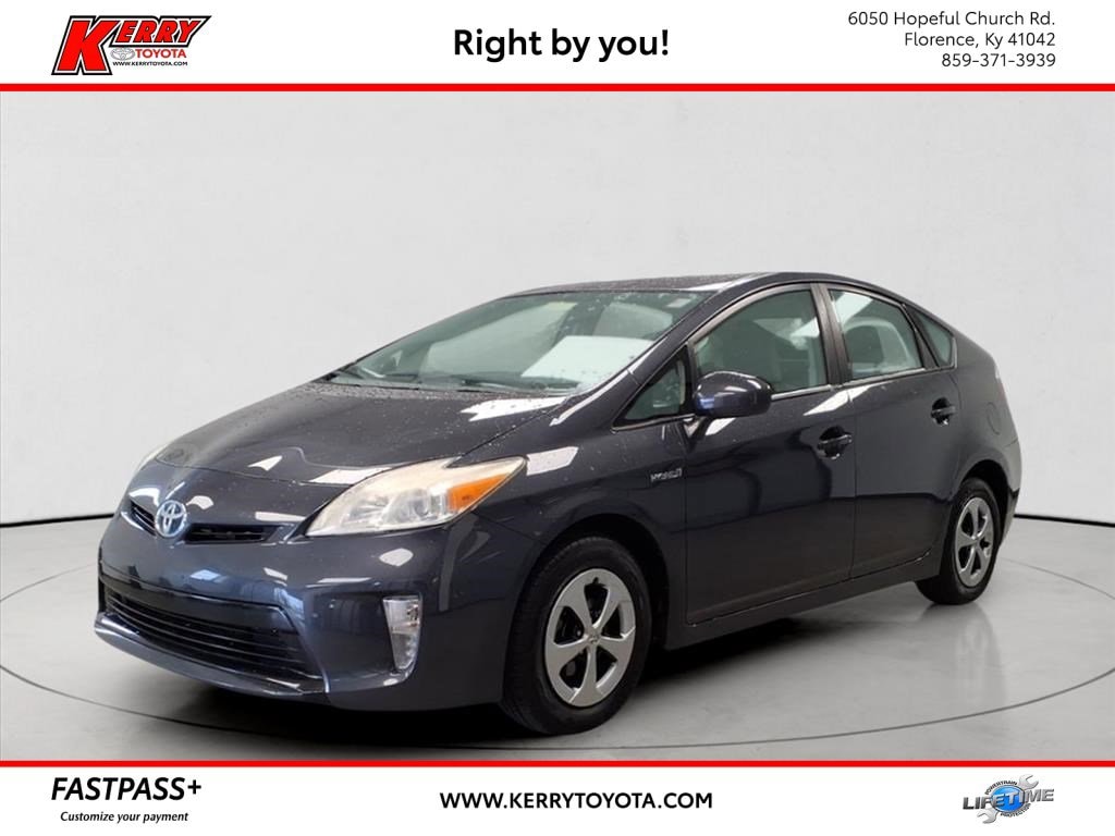 2013 Toyota Prius Two's photo