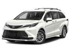 2025 Toyota Sienna LE Van Passenger Van