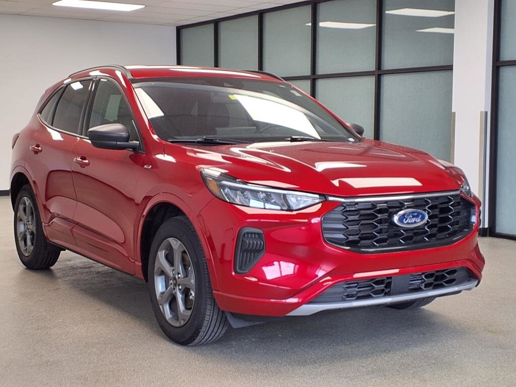 2024 Ford Escape ST-Line photo 4