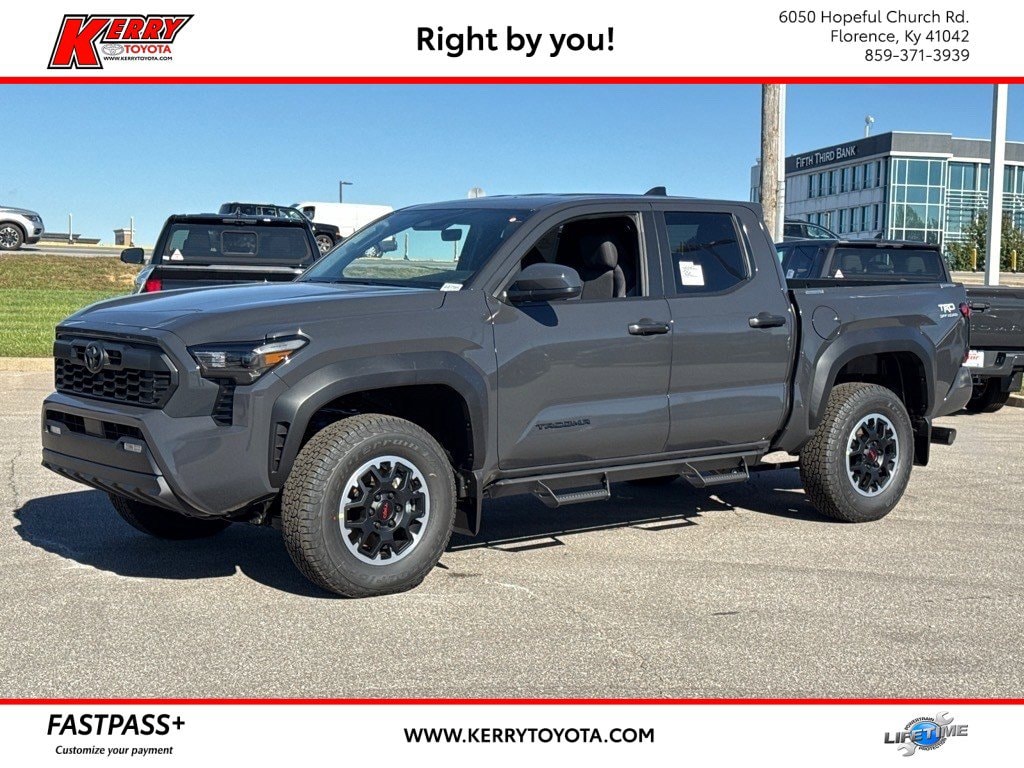 2025 Toyota Tacoma SR5's photo