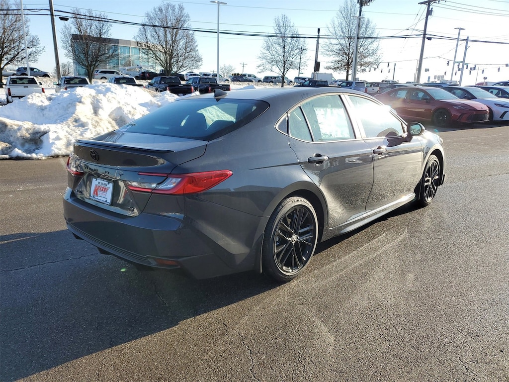 New 2026 Toyota Camry SE Sedan
