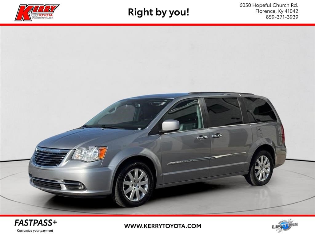 2016 Chrysler Town & Country Touring