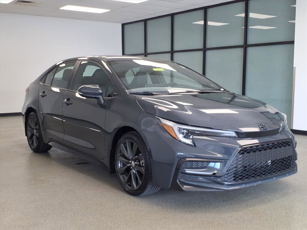 2024 Toyota Corolla XSE photo 2