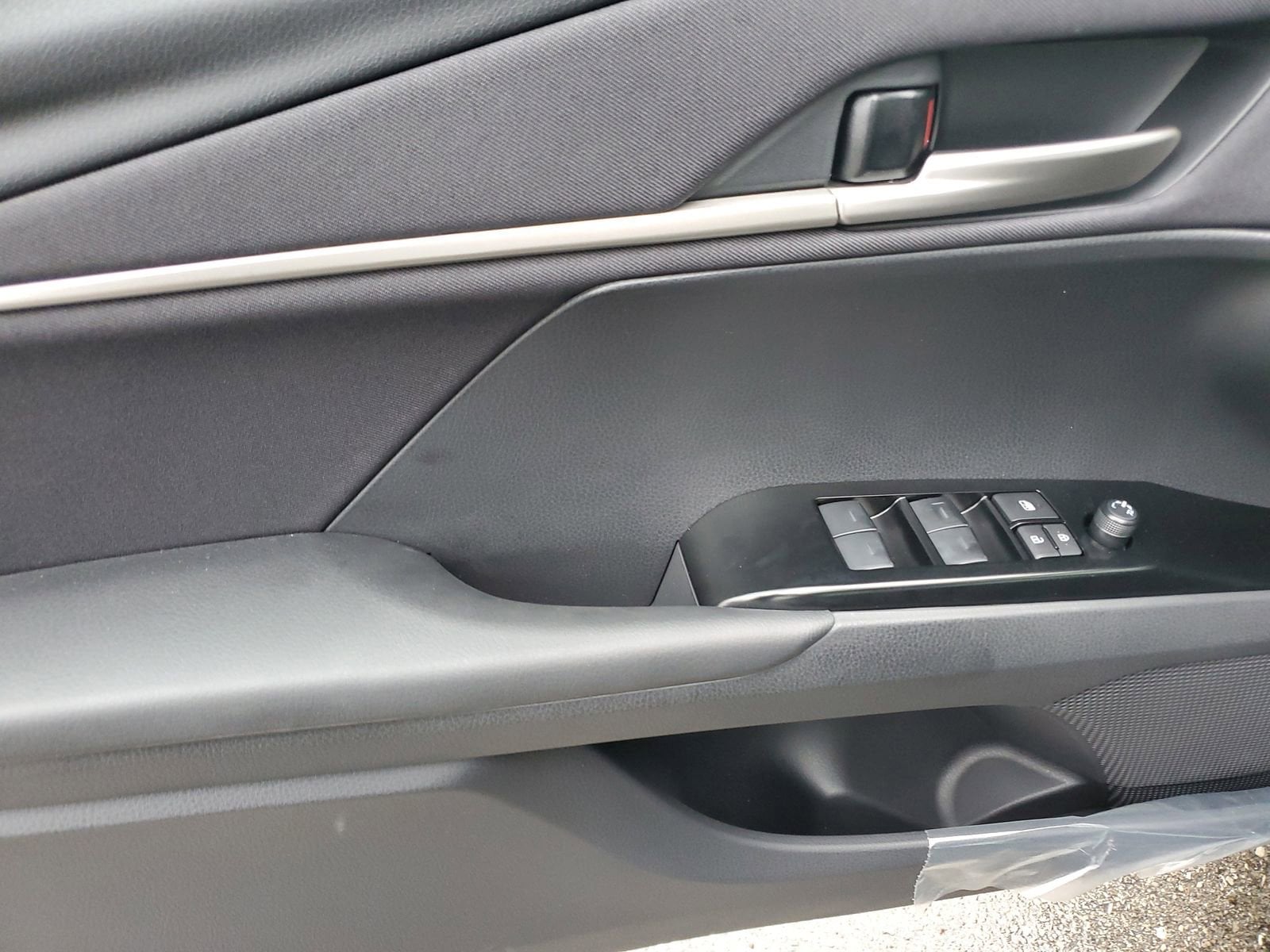 2026 Toyota Camry LE - Photo 20
