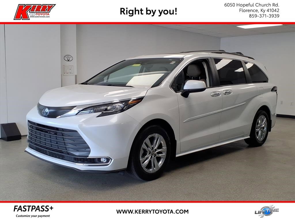 2024 Toyota Sienna Van Passenger Van 