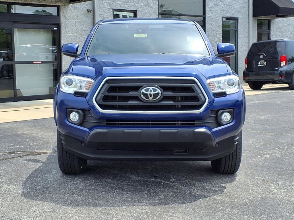 2023 Toyota Tacoma SR5 photo 3