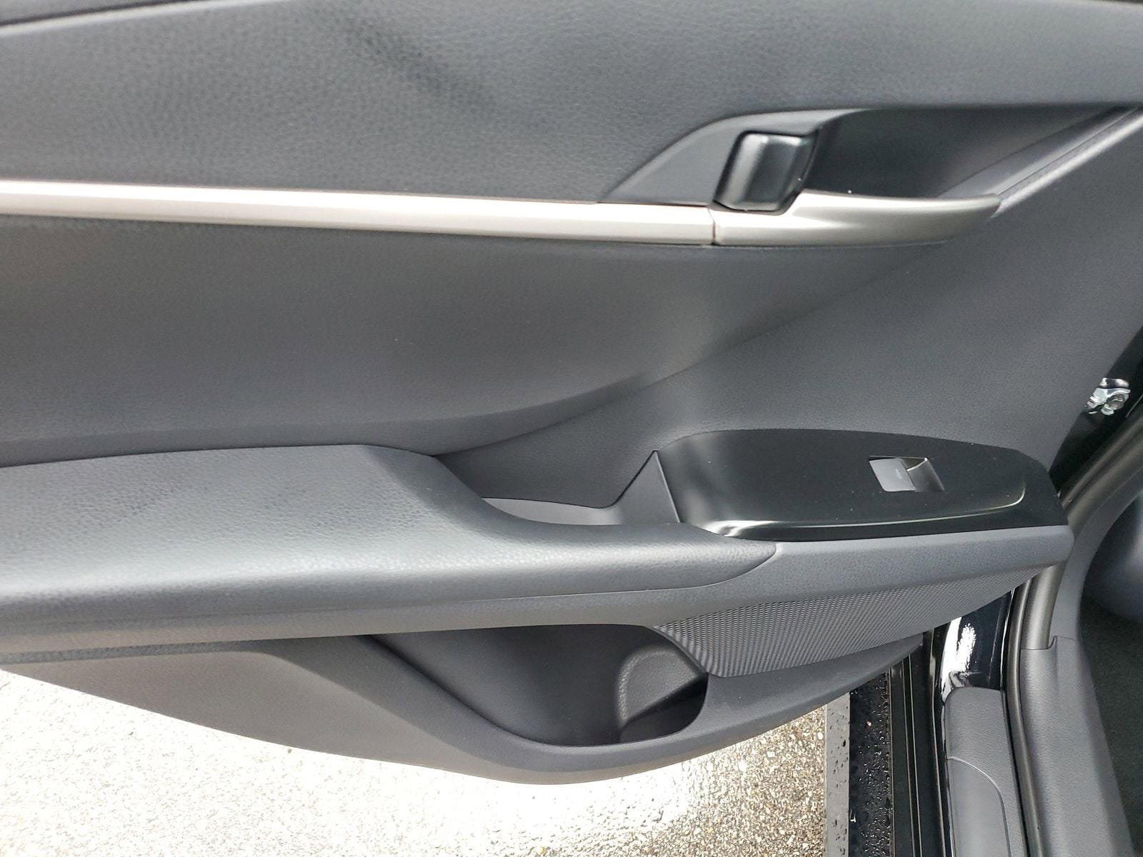 2026 Toyota Camry LE - Photo 16