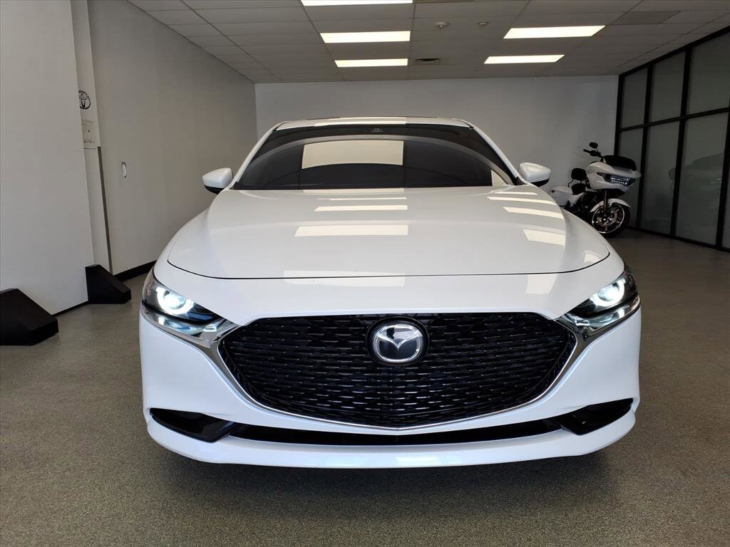 2020 Mazda Mazda3 Premium photo 2