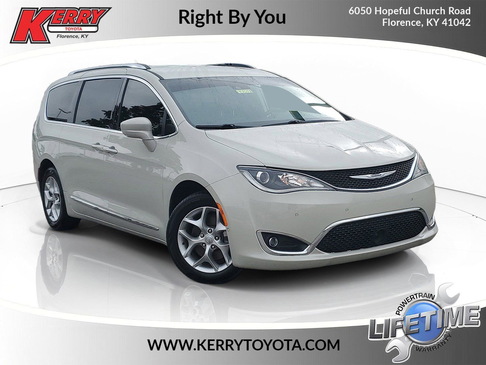 2019 Chrysler Pacifica Touring L Plus's photo