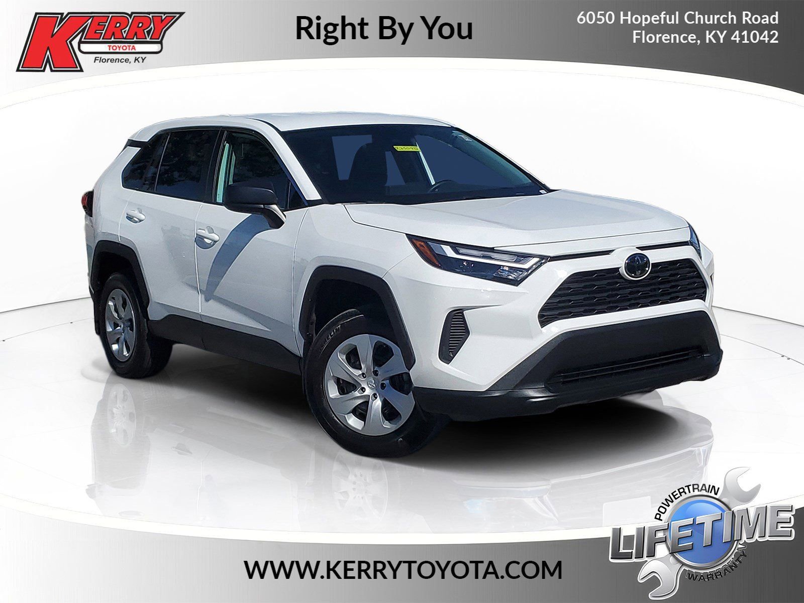 2024 Toyota RAV4 LE AWD's photo