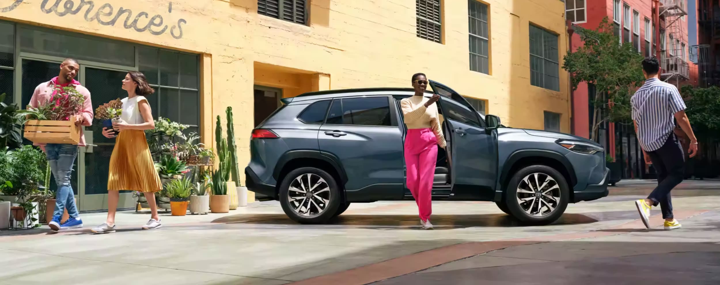 Corolla Cross shops.png