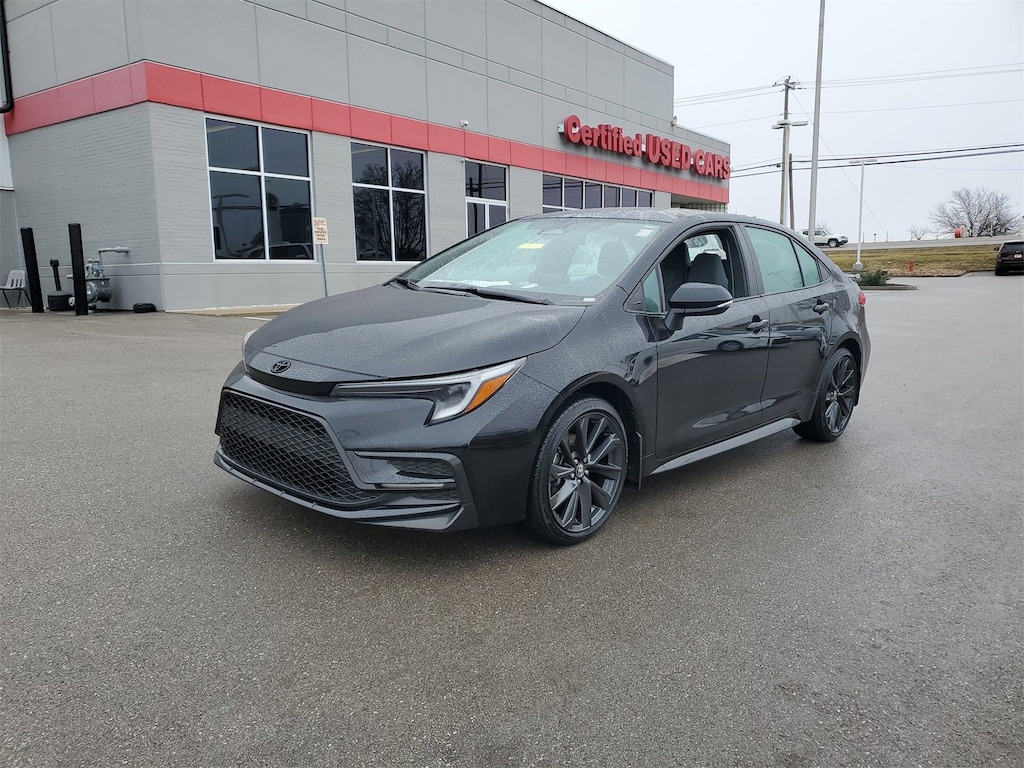 Used 2024 Toyota Corolla SE Sedan