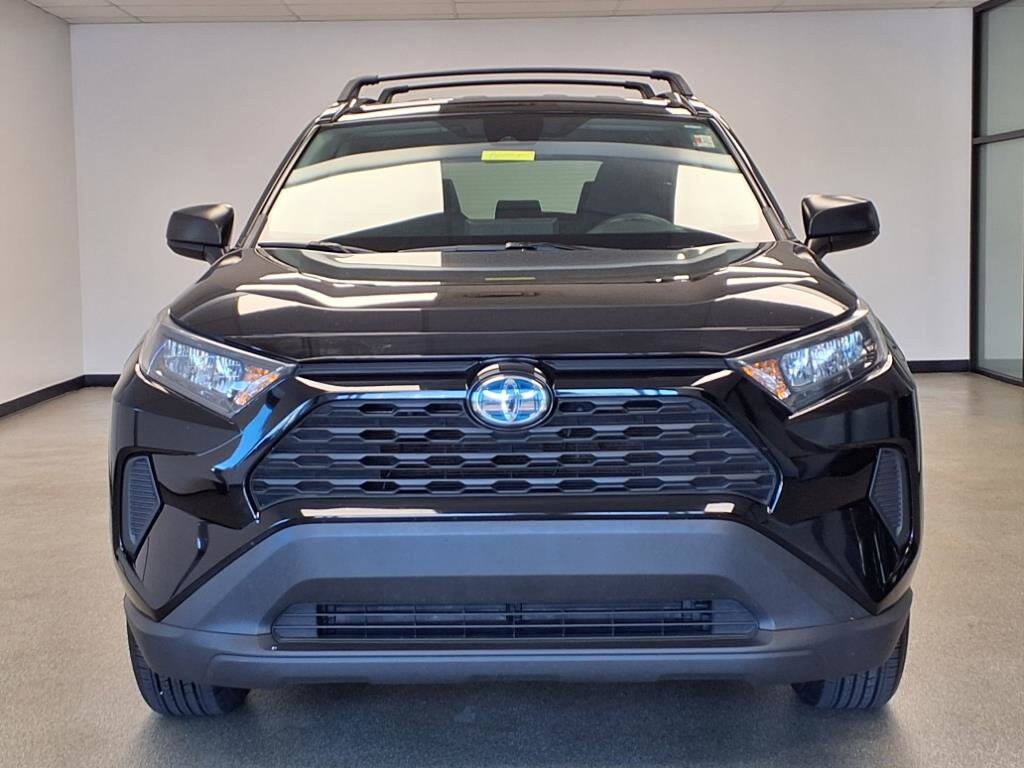 2022 Toyota RAV4 Hybrid LE photo 2
