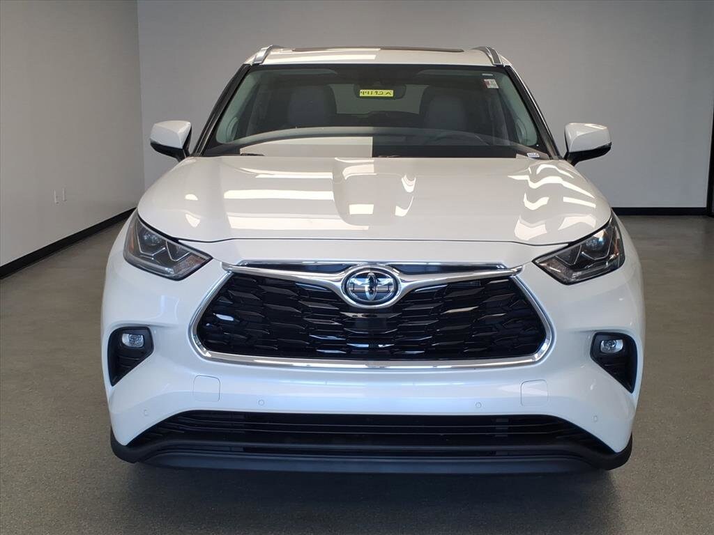 2020 Toyota Highlander Limited photo 3