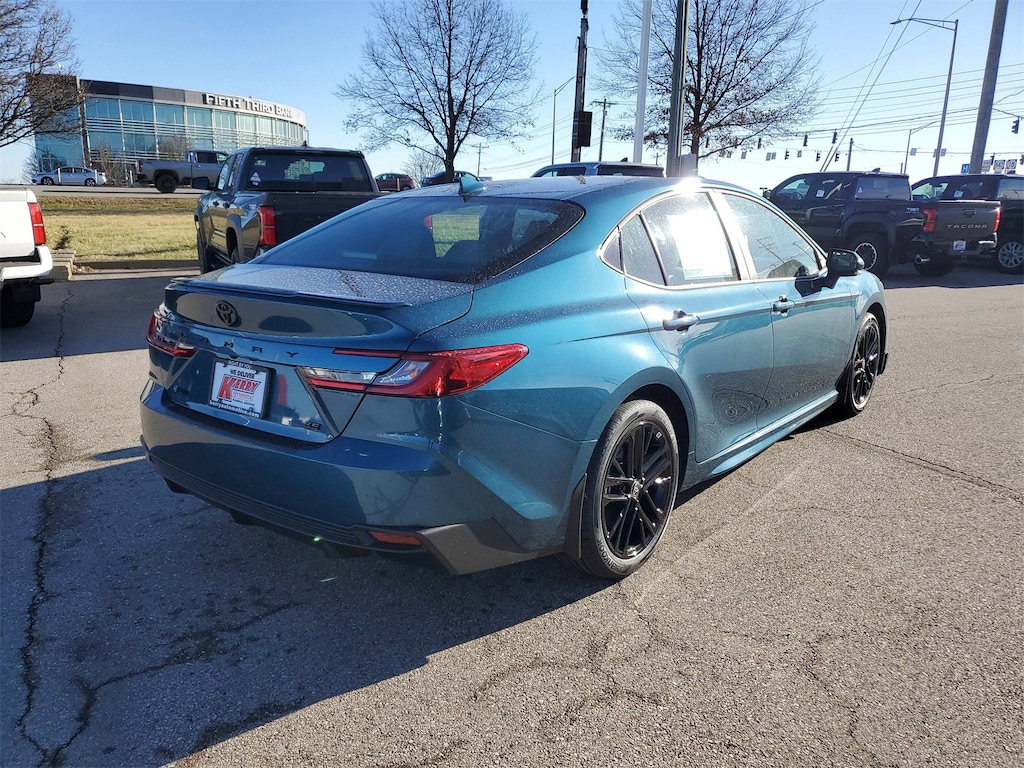 New 2026 Toyota Camry SE Sedan