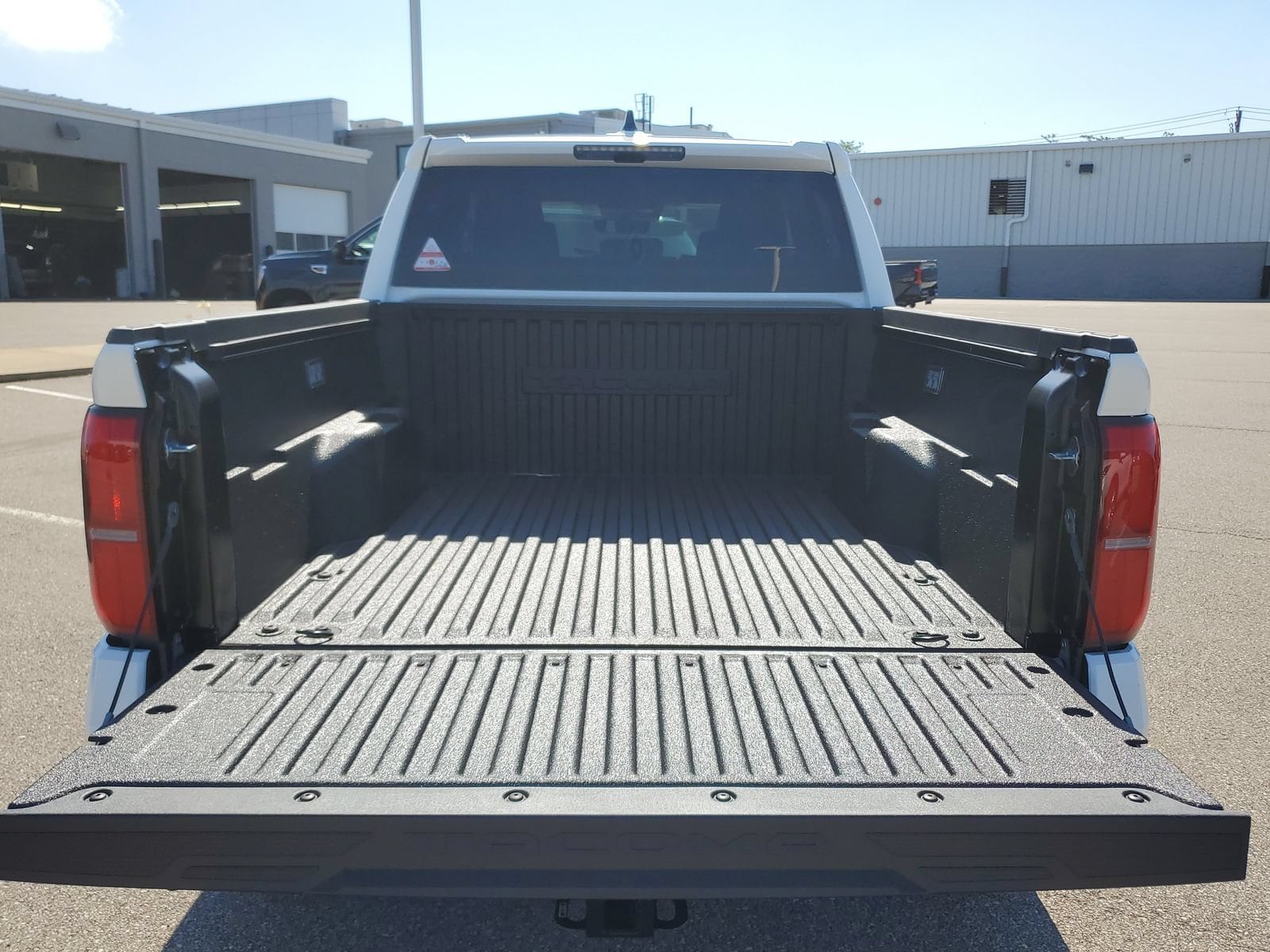 2026 Toyota Tacoma TRD Off Road - Photo 9