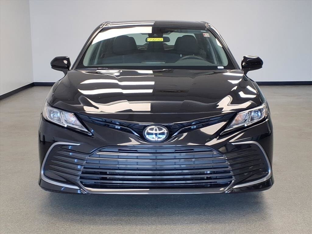 2024 Toyota Camry LE photo 2