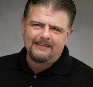 Staff member Steve Eldridge from ID_98b9ee