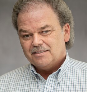 Staff member Mark Williams from ID_98b9ee