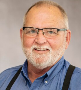 Staff member Mike Tuttle  from ID_98b9ee