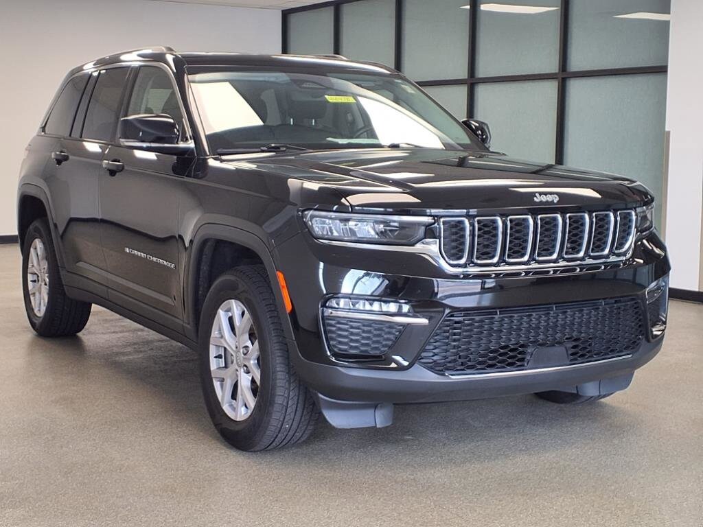 2022 Jeep Grand Cherokee Limited photo 4